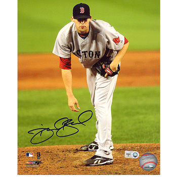 Daniel Bard Autographed Red Sox Road Pitching 8x10 Photograph SSC0122