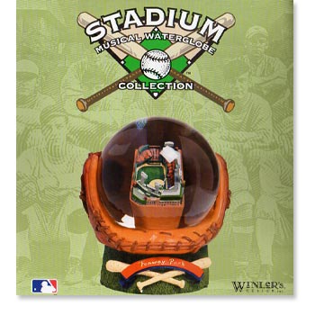 Fenway Park Snowglobe N1084